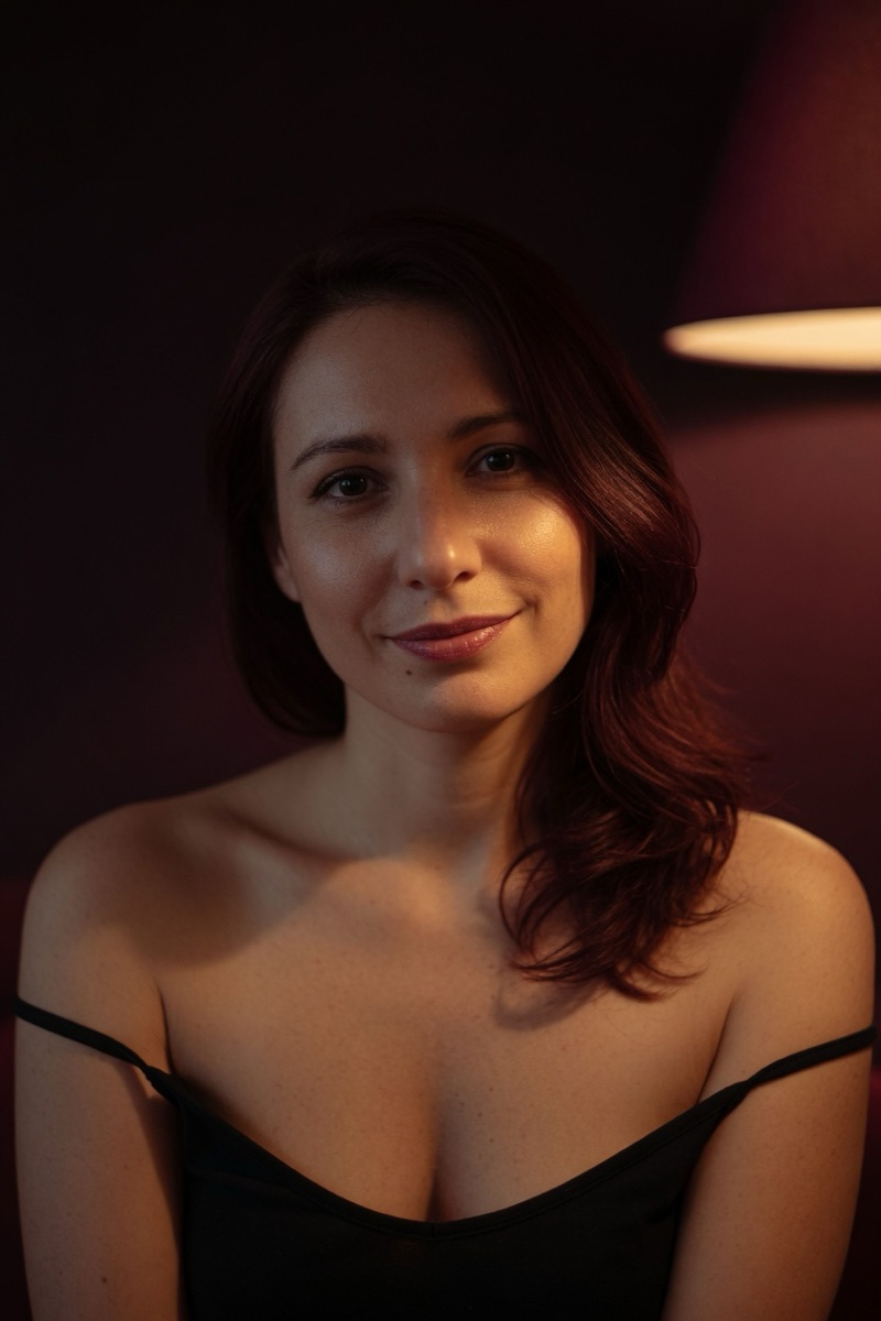 Frau im Live-Bild